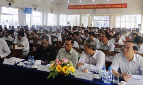 Hậu Giang: Học tập, quán triệt thực hiện NQTU 6